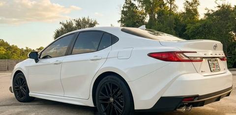 Toyota Camry Hybrid 2025