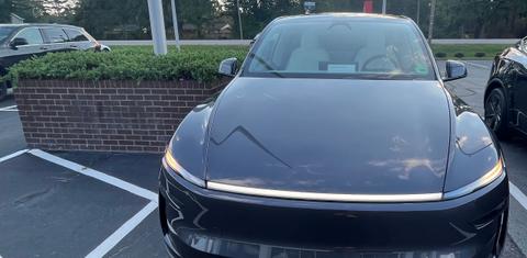 Tesla Model Y 2026