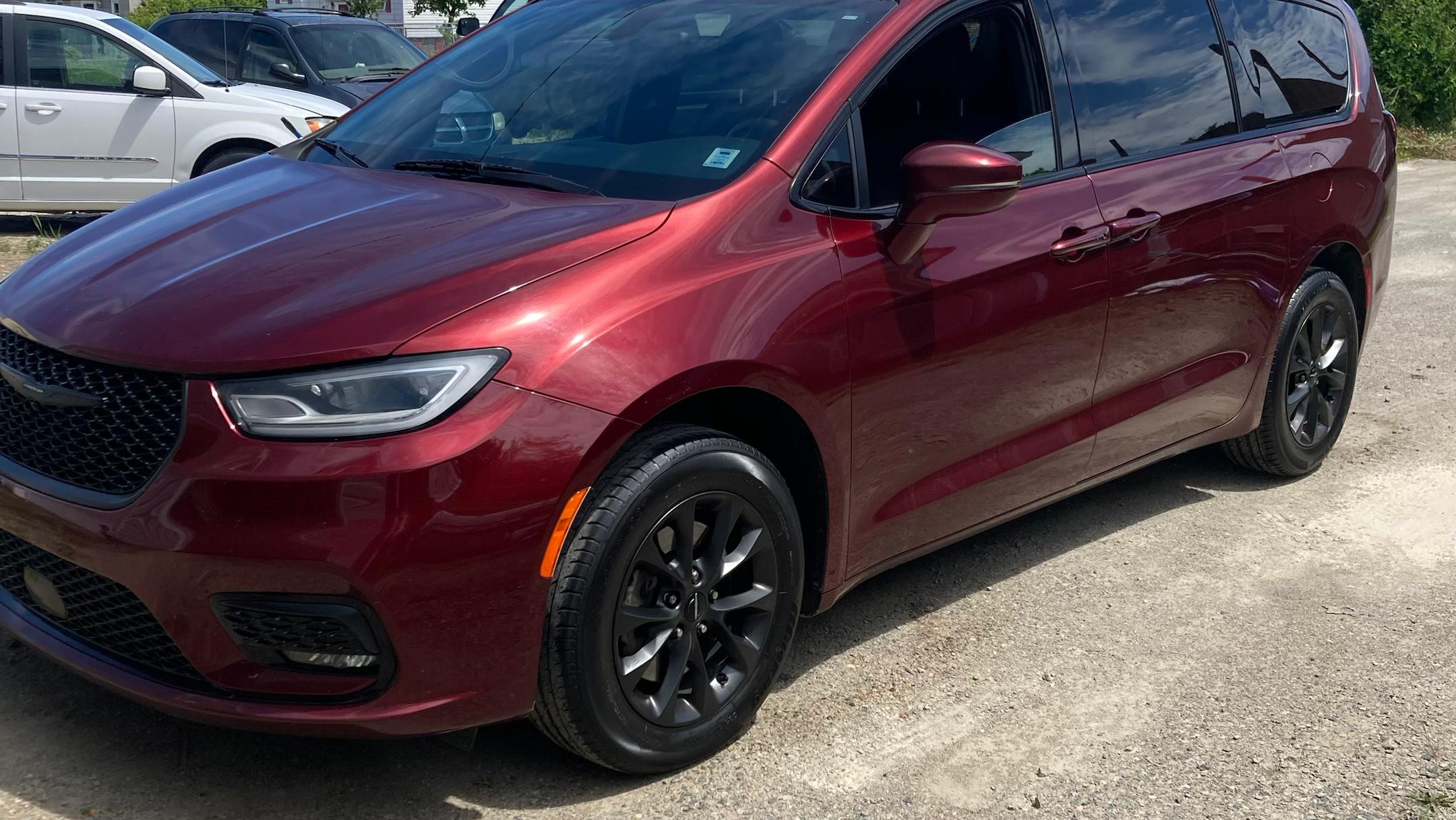 Chrysler Pacifica 2021 in Glace Bay, NS