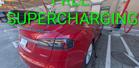 Tesla Model S 2014