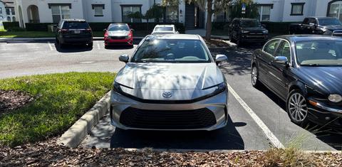 Toyota Camry Hybrid 2025