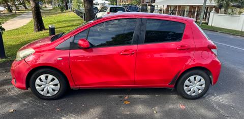 Toyota YARIS 2014