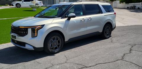 Kia Carnival Hybrid 2025