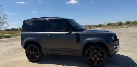 Land Rover Defender 2024