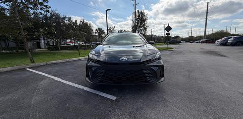 Toyota Camry Hybrid 2025