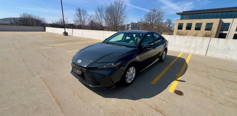 Toyota Camry Hybrid 2025