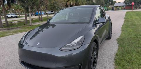 Tesla Model Y 2022