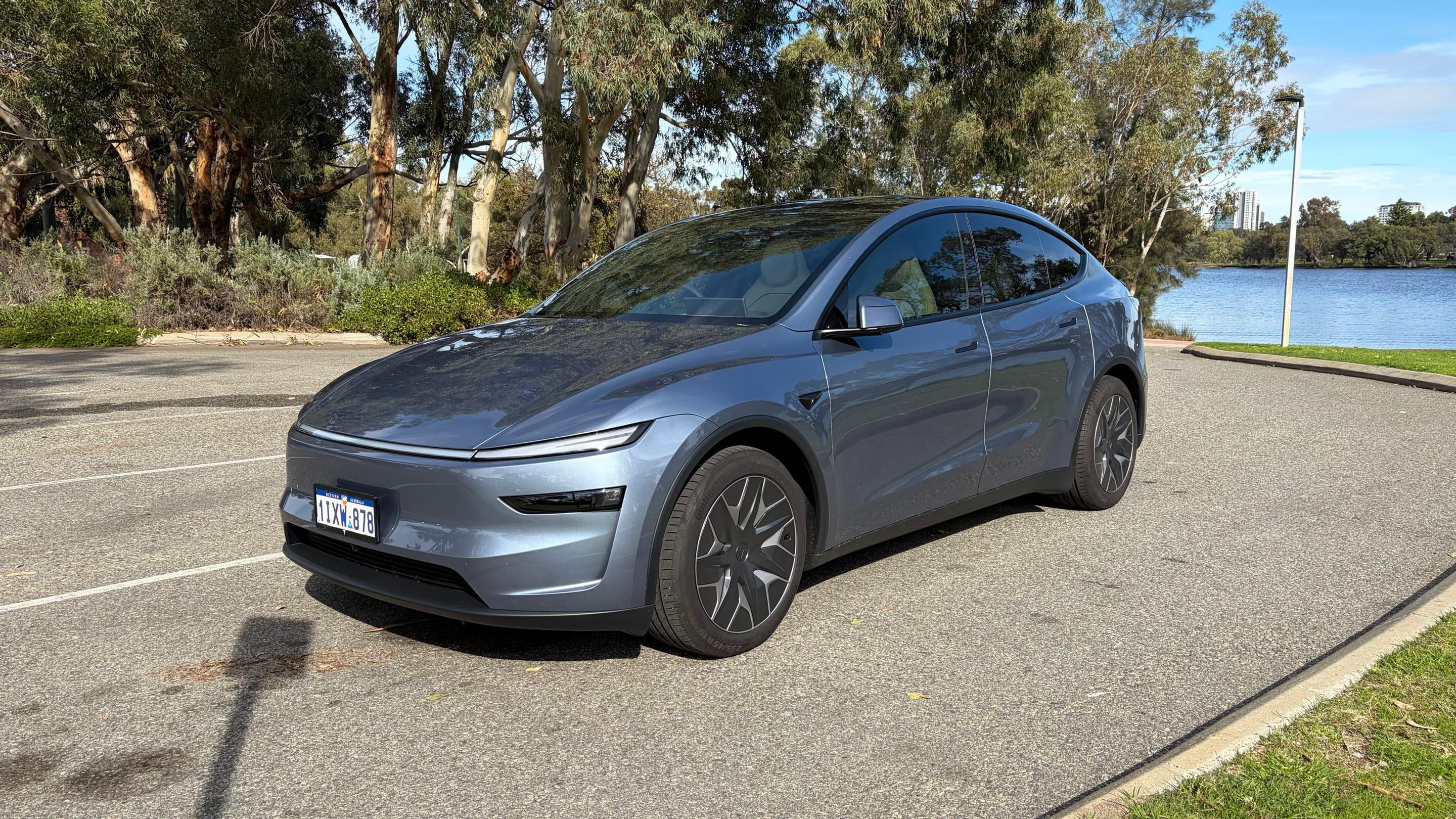 Tesla MODEL Y 2026 in Belmont