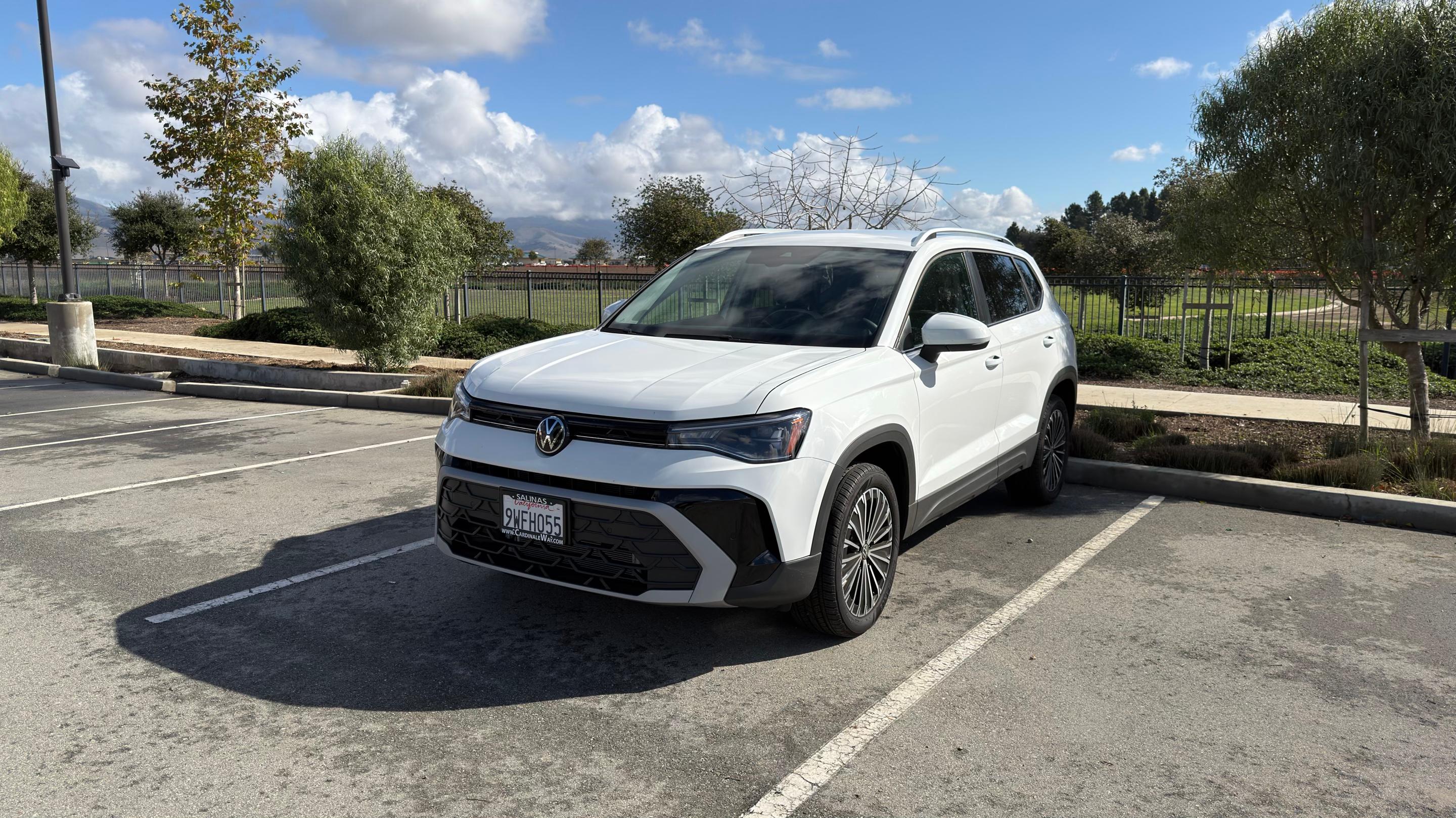 Volkswagen Taos 2025 in Salinas, CA