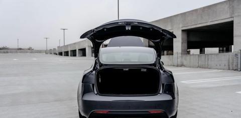 Tesla Model 3 2025