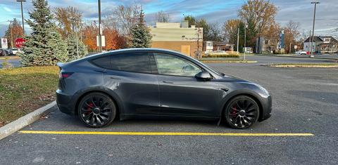Tesla Model Y 2022