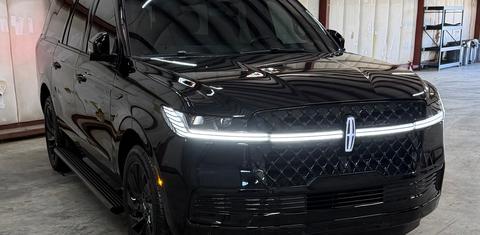 Lincoln Navigator L 2025