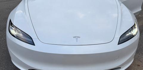 Tesla Model 3 2025