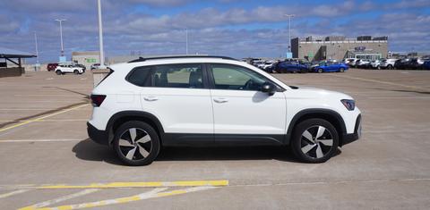 Volkswagen Taos 2025