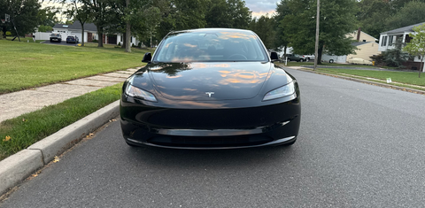 Tesla Model 3 2024