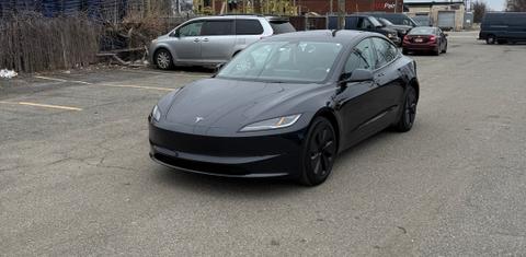 Tesla Model 3 2024