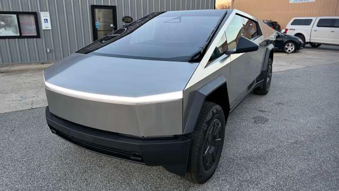 Tesla Cybertruck 2024 in Midway, GA