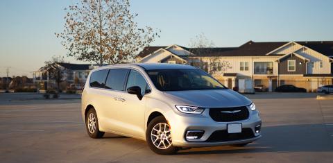 Chrysler Pacifica 2024