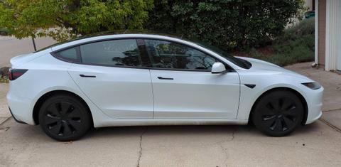 Tesla Model 3 2025