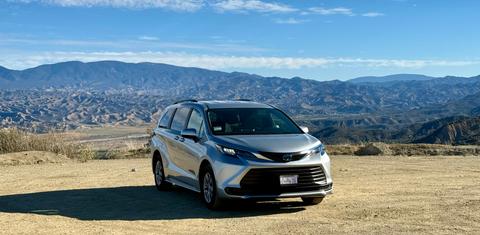 Toyota Sienna 2025