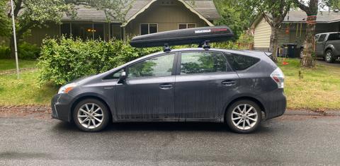 Toyota Prius v 2012