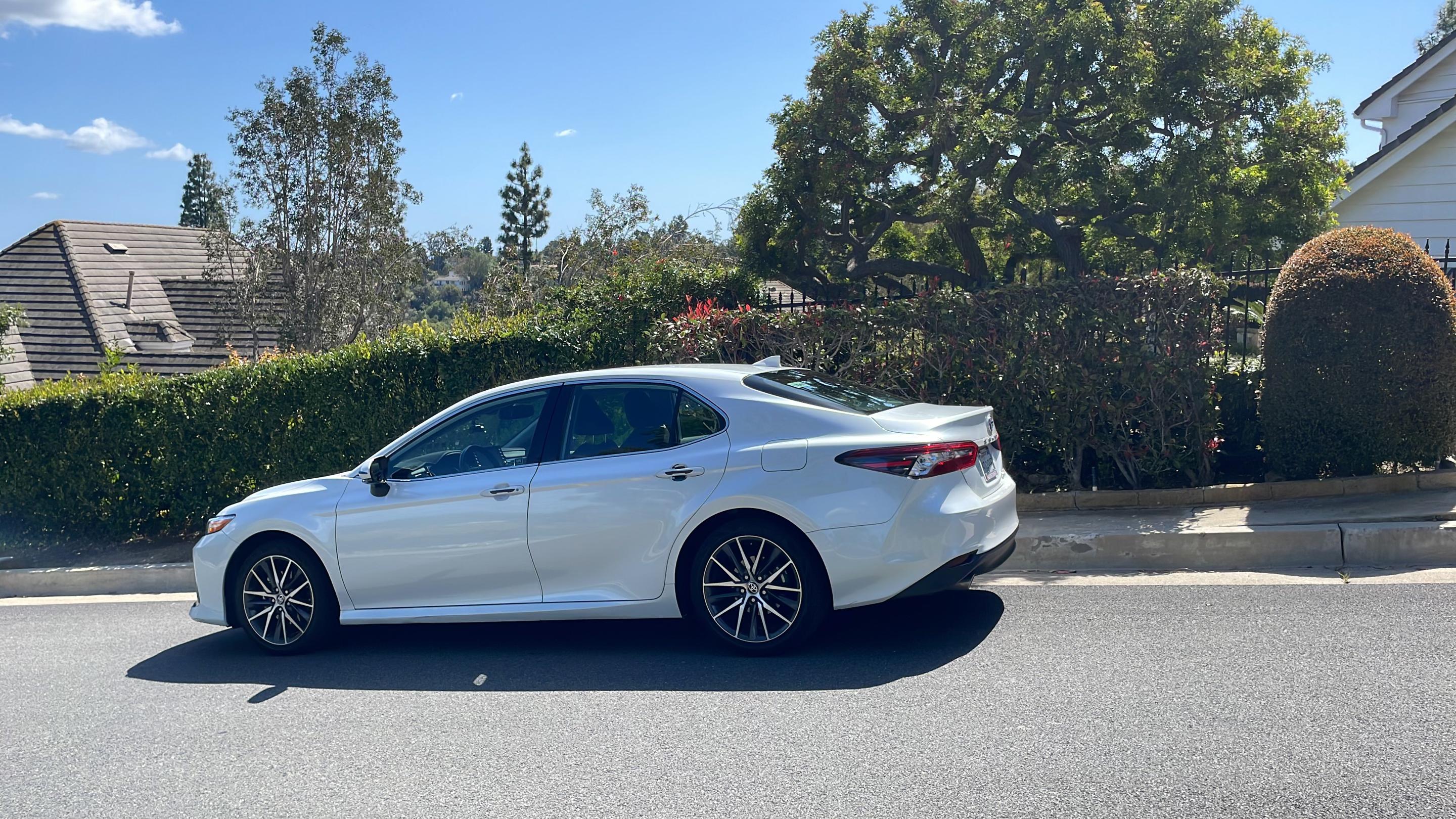 Toyota Camry Hybrid 2022 in Irvine, CA