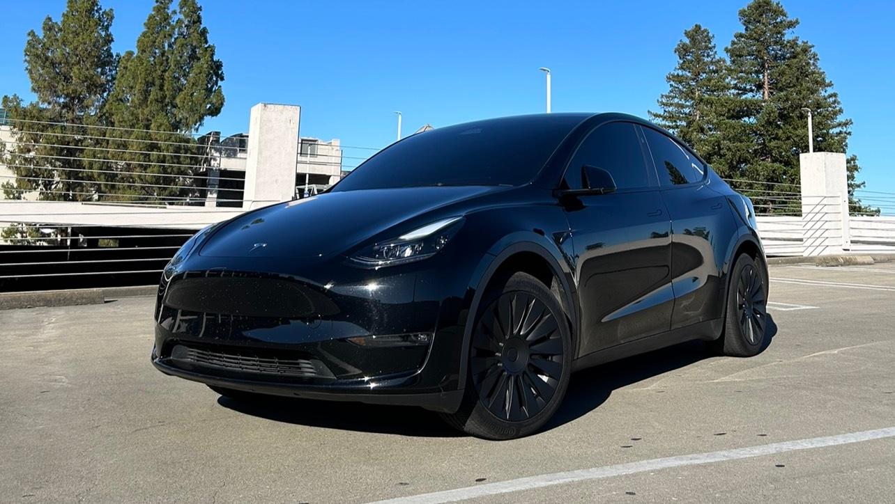 Tesla Model Y 2023 in Sacramento, CA
