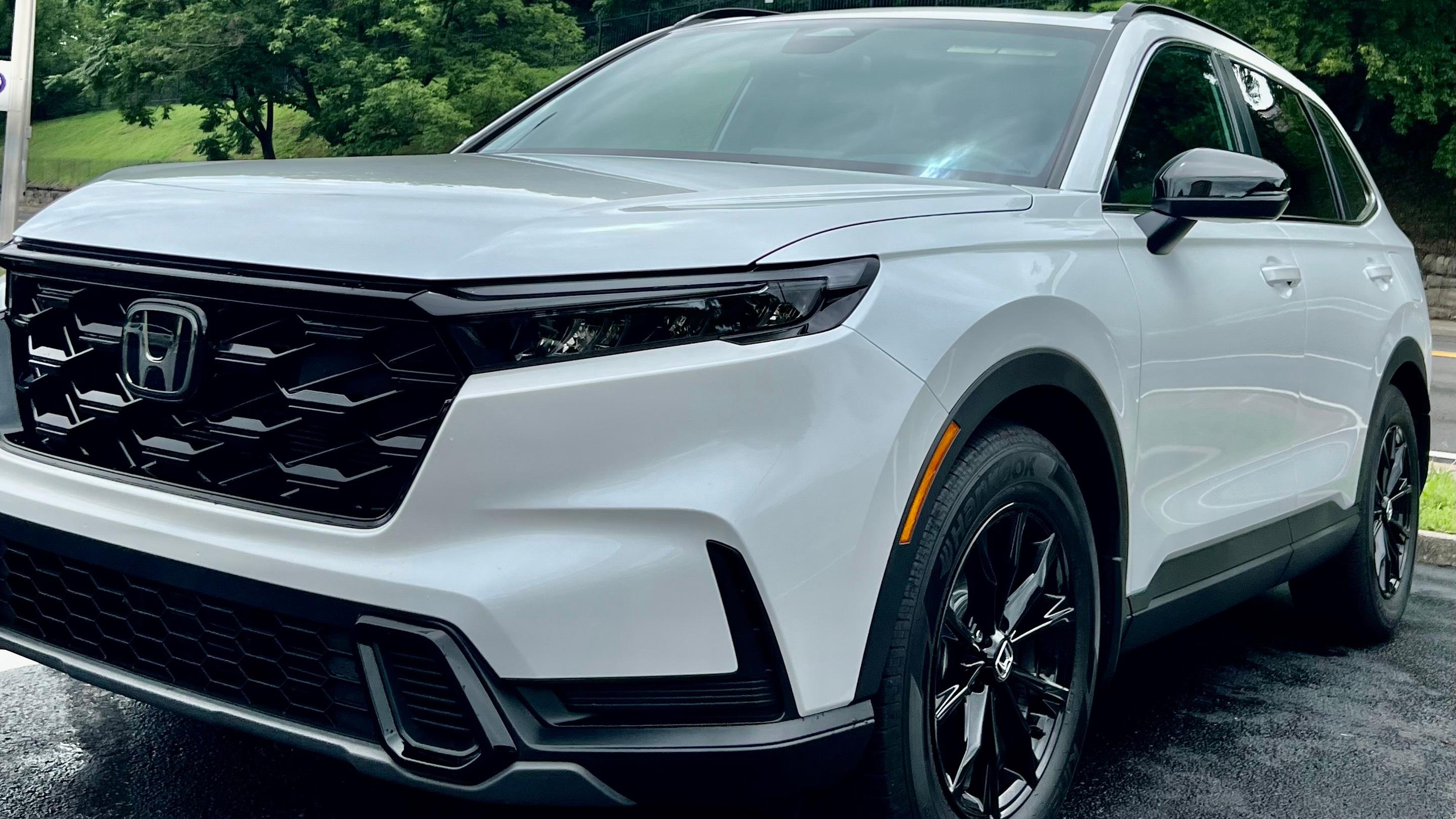 Honda CR-V Hybrid 2024 rental in Nashville, TN by MARIA ISABEL P. | Turo