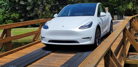 Tesla Model Y 2023