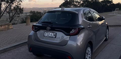 Toyota YARIS 2024