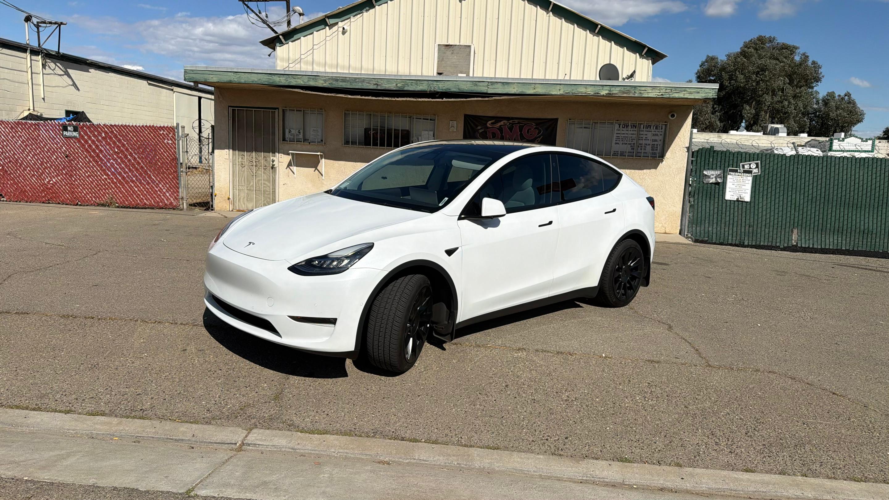 Tesla Model Y 2022 in 