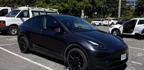 Tesla Model Y 2024