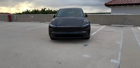 Tesla Model Y 2026