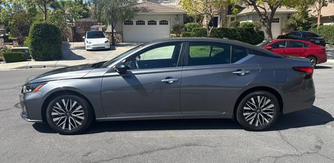 Nissan Altima 2024