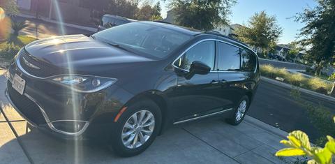 Chrysler Pacifica 2017