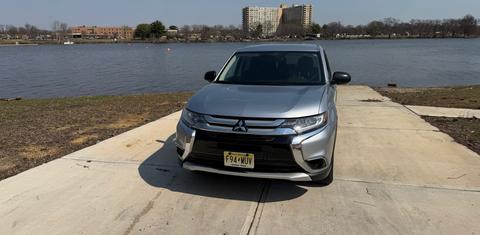 Mitsubishi Outlander 2016