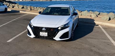 Nissan Altima 2023
