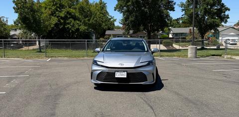Toyota Camry Hybrid 2026