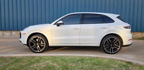 Porsche Cayenne 2021