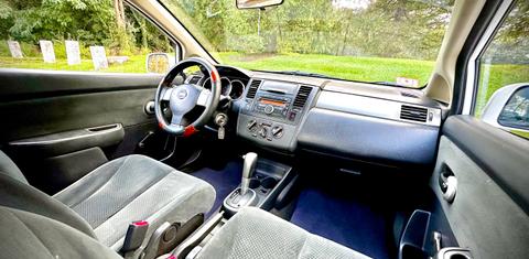 Nissan Versa 2011