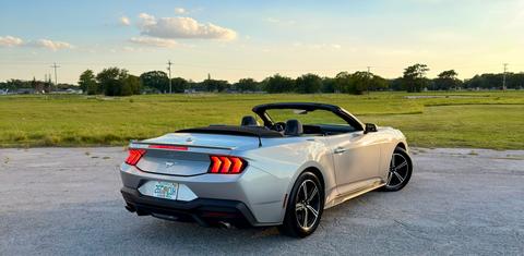 Ford Mustang 2025