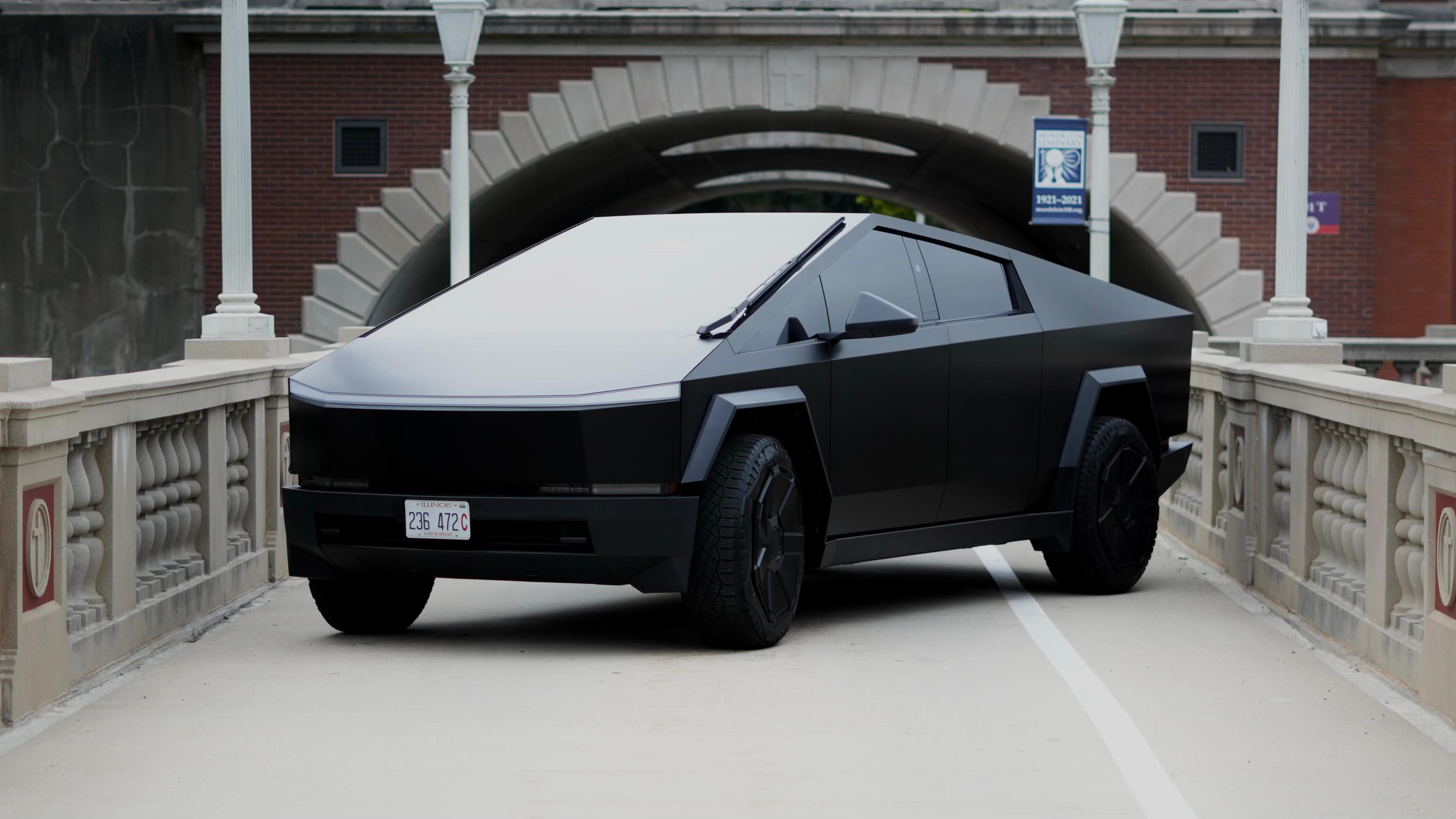 Tesla Cybertruck 2024 in Rolling Meadows, IL