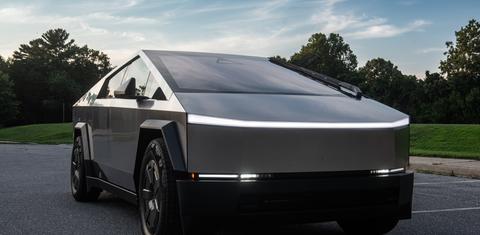 Tesla Cybertruck 2025