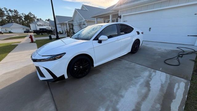 Toyota Camry Hybrid 2025 in Panama City Beach, FL