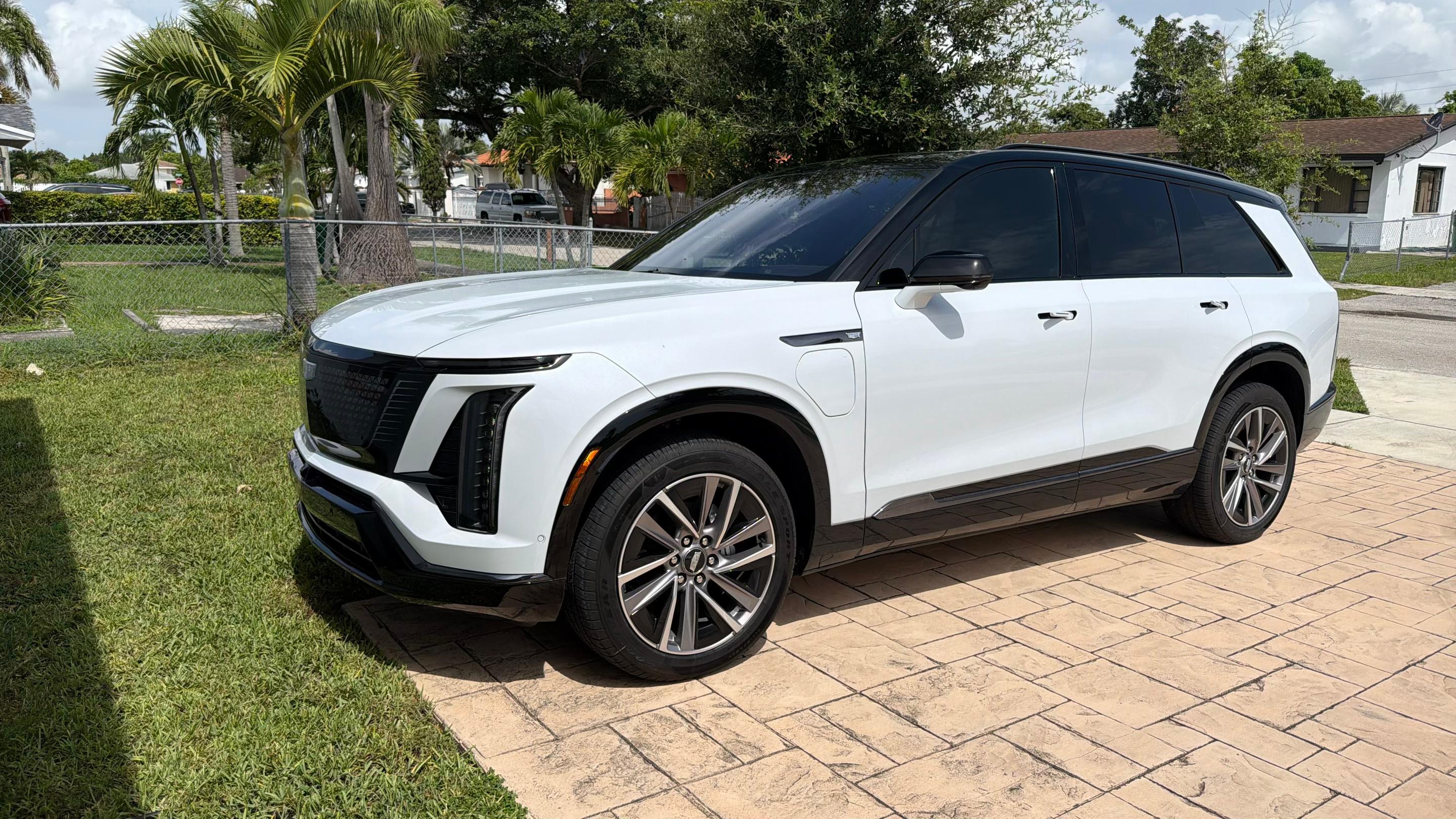 Cadillac VISTIQ 2027 in Homestead, FL