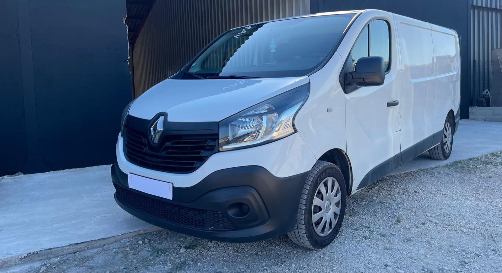 Renault TRAFIC III 2015 à Montpellier