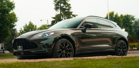 Aston Martin DBX 2021