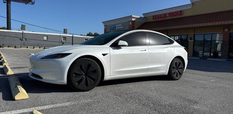 Tesla Model 3 2025