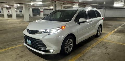 Toyota Sienna 2023