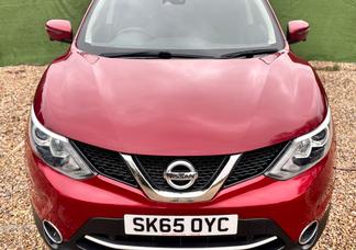Nissan Qashqai car
